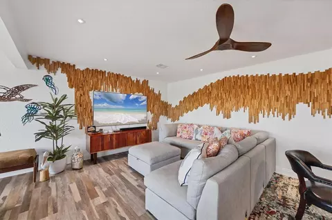 Living - 440 Bocilla Dr, Placida, FL 33946 photo 4 of 7