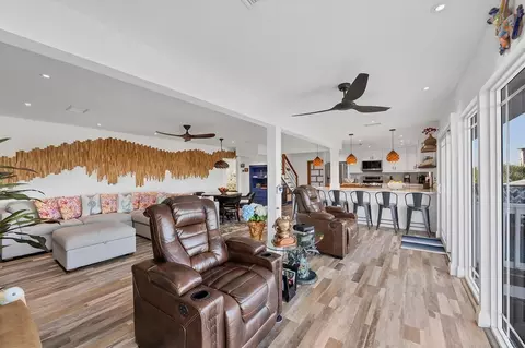 Living - 440 Bocilla Dr, Placida, FL 33946 photo 1 of 7