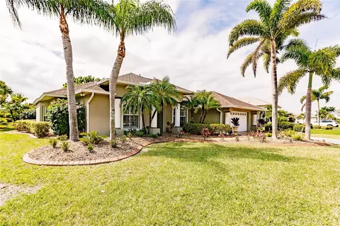 254 Rotonda Blvd E, Rotonda West, FL 33947