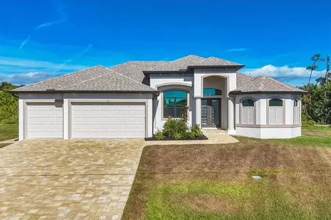 27 Tee View Rd, Rotonda West, FL 33947