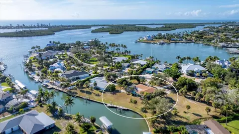 500 Green Dolphin Dr S, Placida, FL 33946