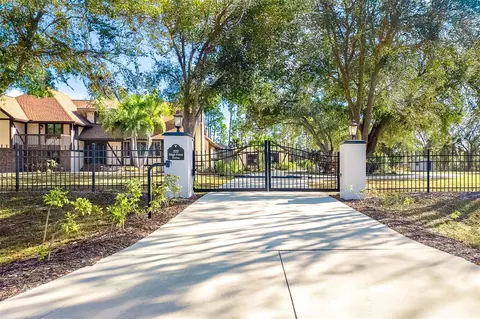222 High Point Dr, Venice, FL 34292