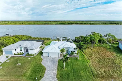 9464 St Marys Ct, Port Charlotte, FL 33981
