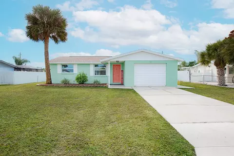 857 E 3rd St, Englewood, FL 34223