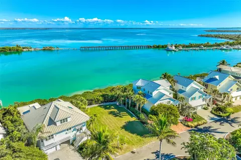16728 Grande Quay Dr, Boca Grande, FL 33921