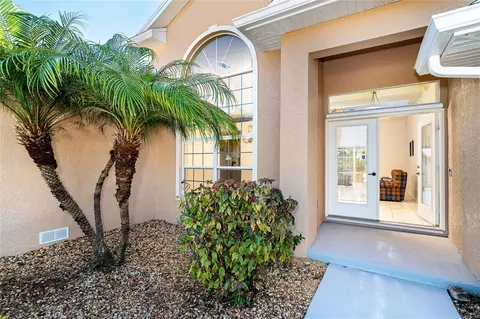 521 Grove Ave NW, Port Charlotte, FL 33952