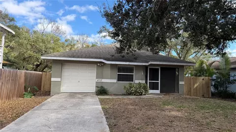 4717 Hollingsworth Ave, Sarasota, FL 34233