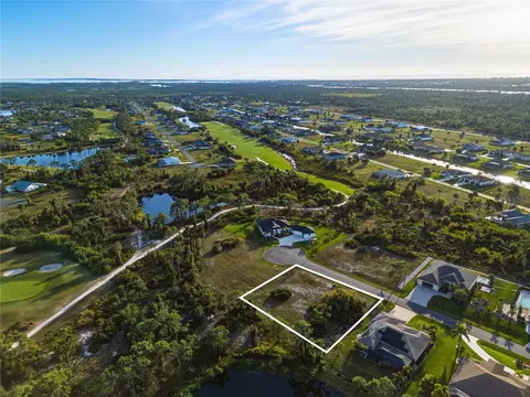 14 Pine Valley Rd, Rotonda West, FL 33947