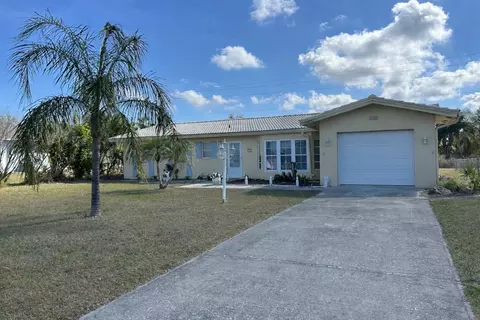 113 Annapolis Ln, Rotonda West, FL 33947