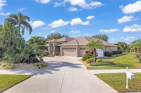 895 Clear Lake Dr, Englewood, FL 34223