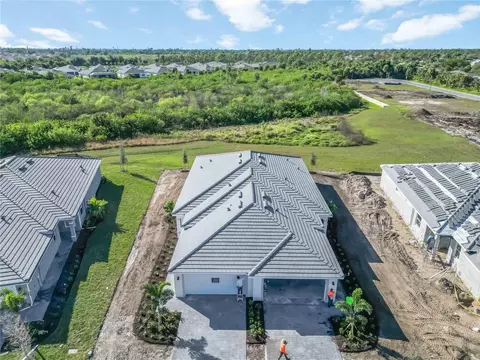 8525 Shore Lake Dr, Englewood, FL 34224