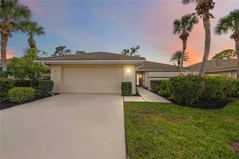 717 Carnoustie Ter #9, Venice, FL 34293