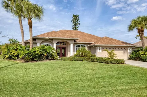 42 Medalist Ln, Rotonda West, FL 33947