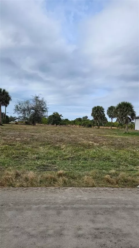 279 Boundary Blvd, Rotonda West, FL 33947