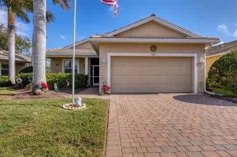 9839 Nostalgia Pl, Englewood, FL 34223