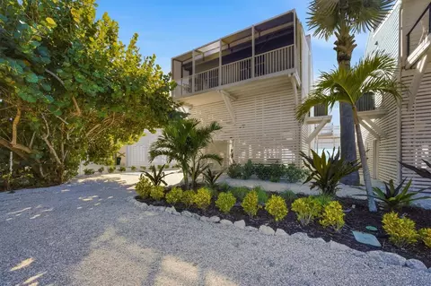 33 S Gulf Blvd, Placida, FL 33946