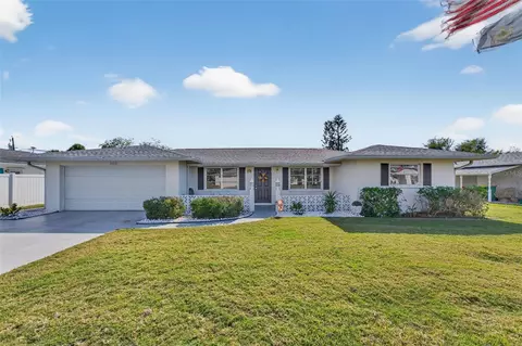 1735 Loralin Dr, Englewood, FL 34223