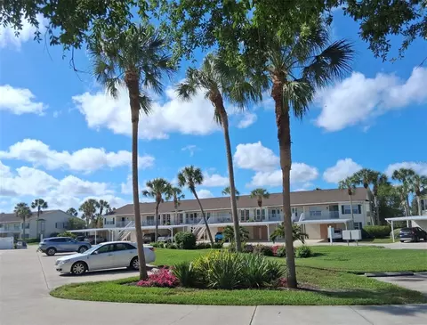 202 Silver Lake Dr #203, Venice, FL 34292