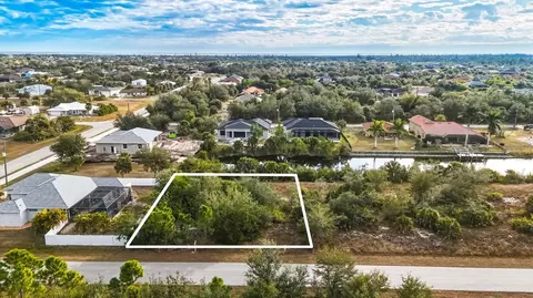 9484 Nastrand Cir, Port Charlotte, FL 33981