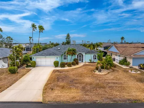 209 Mark Twain Ln, Rotonda West, FL 33947