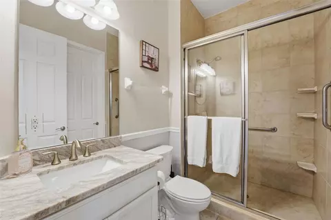 Bath - 10311 Lands End Cir #13, Placida, FL 33946 photo 1 of 5