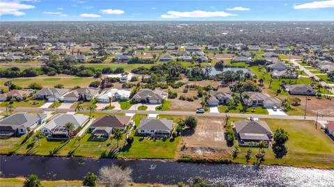 7 Medalist Ln, Rotonda West, FL 33947