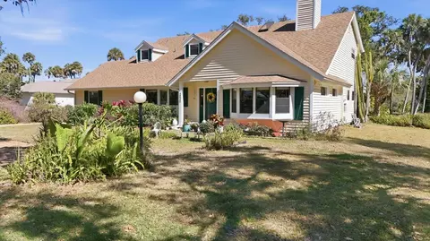 2020 E Dolphin Dr, Englewood, FL 34223