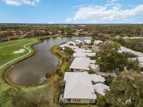 View/Area - 547 Fallbrook Dr, Venice, FL 34292 photo 4 of 26
