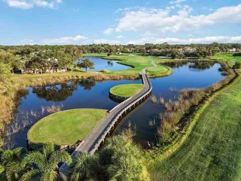 View/Area - 547 Fallbrook Dr, Venice, FL 34292 photo 21 of 26