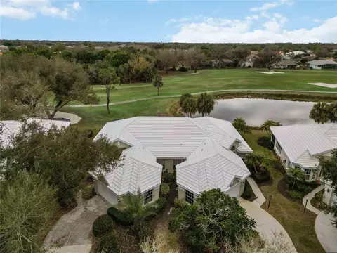 View/Area - 547 Fallbrook Dr, Venice, FL 34292 photo 7 of 26