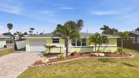 1455 Lemon Bay Dr, Englewood, FL 34223