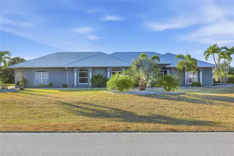 978 Boundary Blvd, Rotonda West, FL 33947