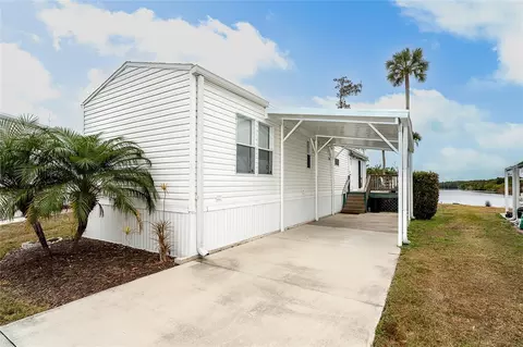 8320 Riverside Dr #94, Punta Gorda, FL 33982