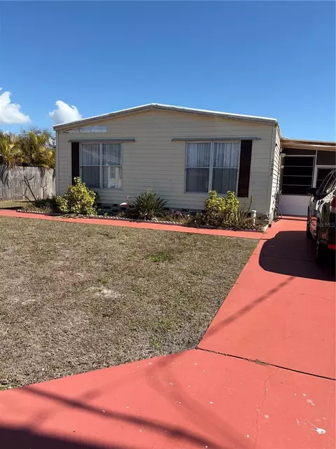 1297 Kingfisher Dr, Englewood, FL 34224