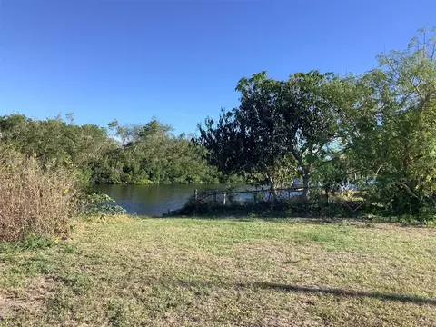 4150 Gardner Dr, Port Charlotte, FL 33952