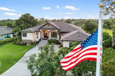 1415 Bayshore Dr, Englewood, FL 34223