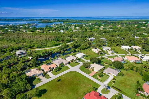 10160 Creekside Dr, Placida, FL 33946 photo 3