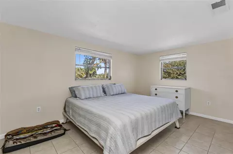 Bedroom - 960 Darwin Rd, Venice, FL 34293 photo 1 of 4