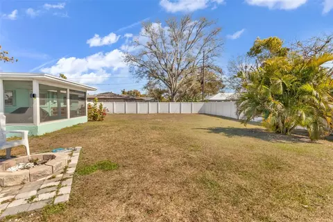 Exterior - 960 Darwin Rd, Venice, FL 34293 photo 8 of 10