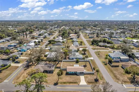 View/Area - 960 Darwin Rd, Venice, FL 34293 photo 6 of 6