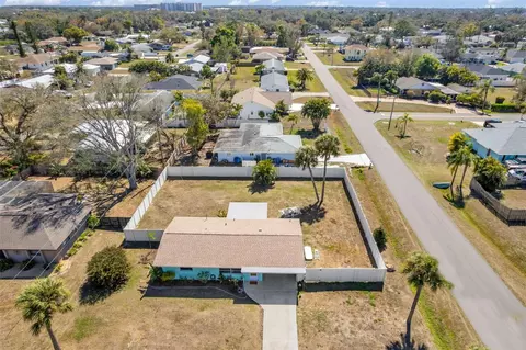 960 Darwin Rd, Venice, FL 34293