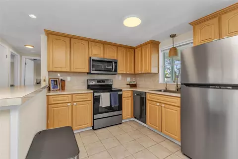Kitchen - 960 Darwin Rd, Venice, FL 34293 photo 2 of 3
