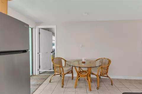 Dining - 960 Darwin Rd, Venice, FL 34293 photo 3 of 3