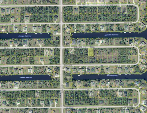 15809 Hennipen Cir, Port Charlotte, FL 33981