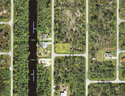 1086 Rhinelander St, Port Charlotte, FL 33953