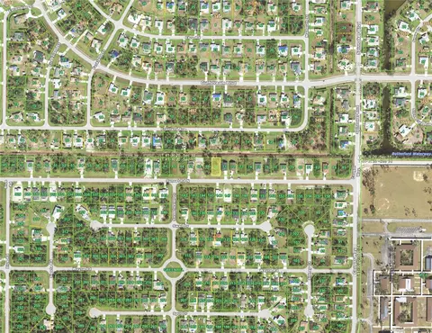 516 Sunset Rd N, Rotonda West, FL 33947