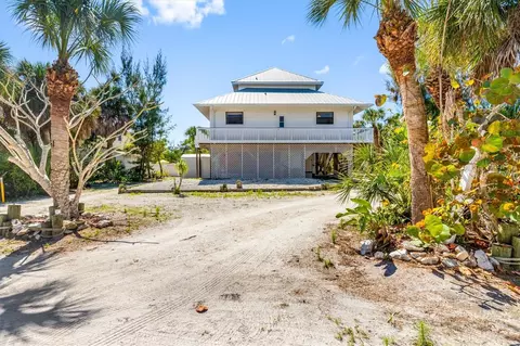 Exterior - 51 Palm Dr, Placida, FL 33946 photo 11 of 16