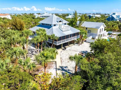 51 Palm Dr, Placida, FL 33946