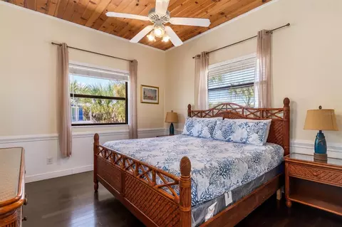 Bedroom - 51 Palm Dr, Placida, FL 33946 photo 4 of 10