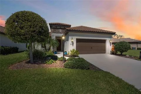 225 Benedetto Ct, Nokomis, FL 34275